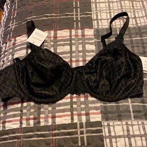 Chantelle minimizer underwire bra